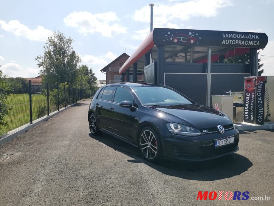 2013' Volkswagen Golf 7 Gtd photo #2