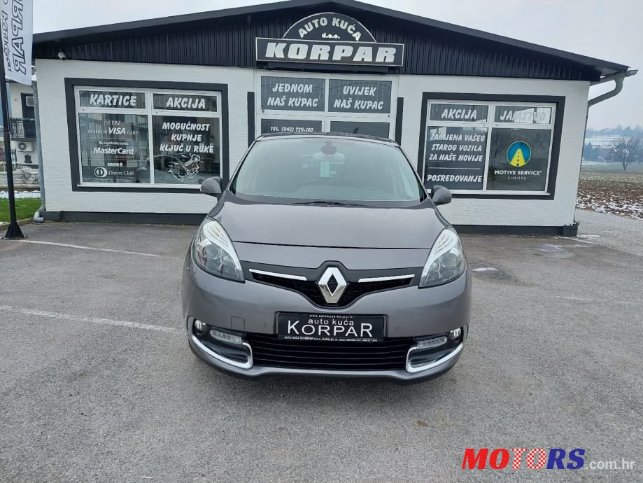 2015' Renault Scenic photo #2