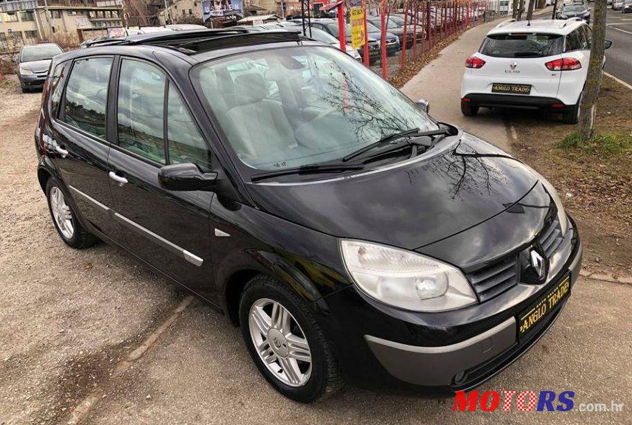 2005' Renault Scenic 1,5 Dci photo #1