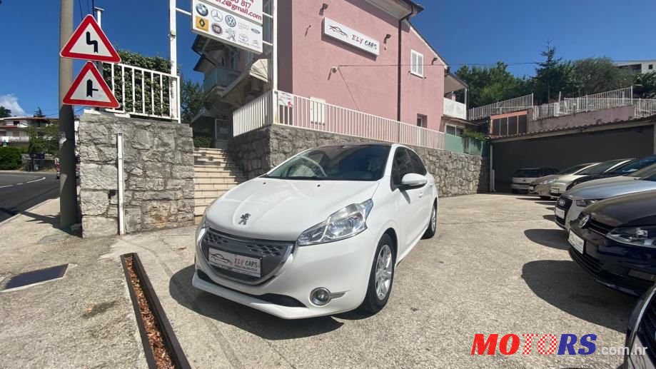 2013' Peugeot 208 1,4 Hdi photo #1