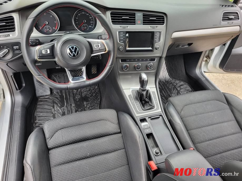 2013' Volkswagen Golf 7 1,6 Tdi Bmt photo #3