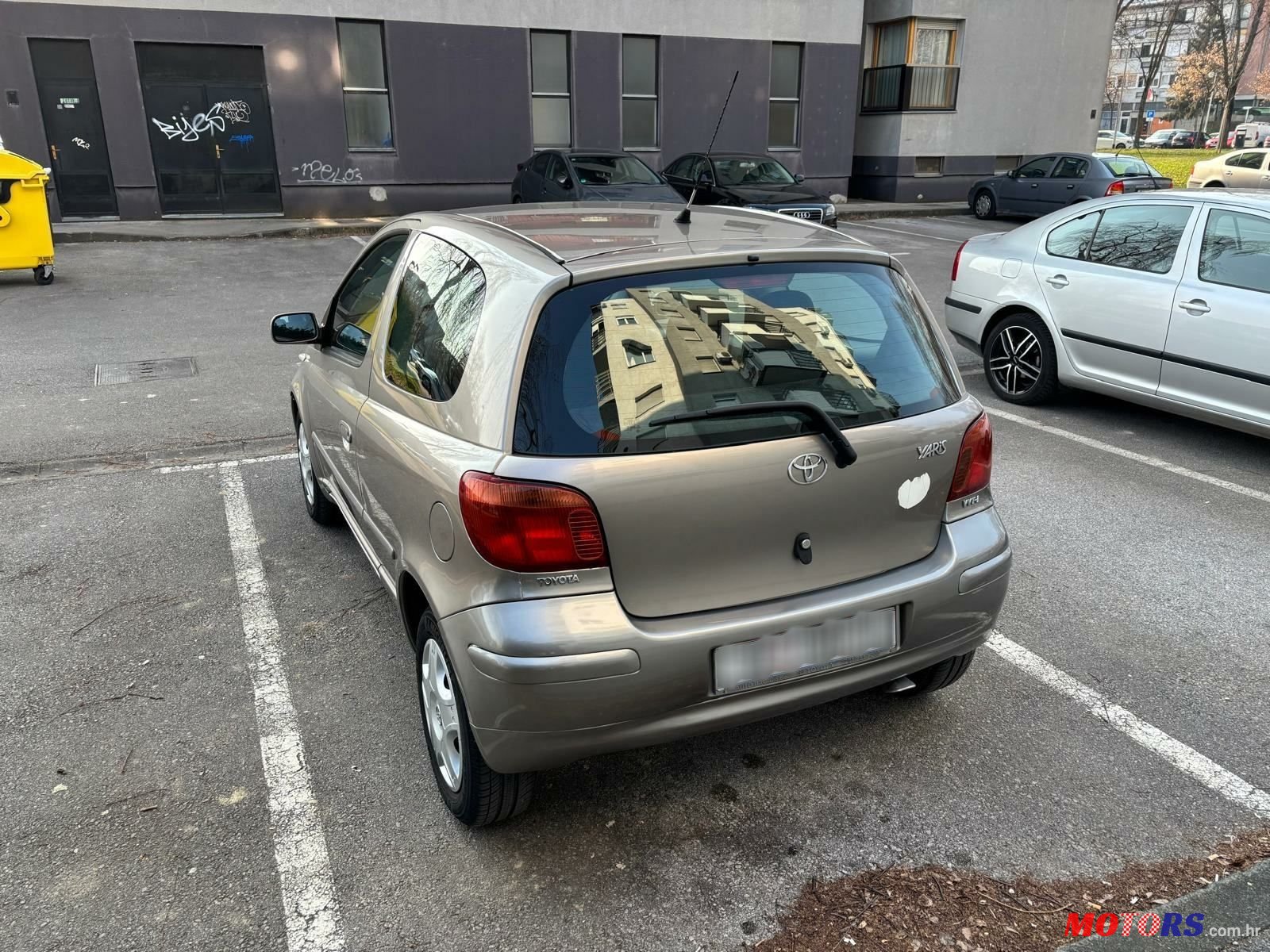 2005' Toyota Yaris 1,3 Vvt-I photo #2