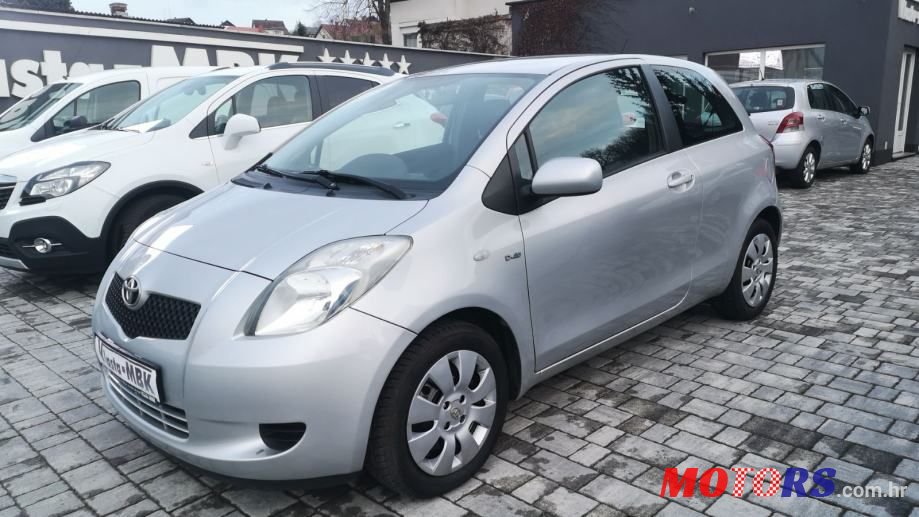 2006' Toyota Yaris photo #1