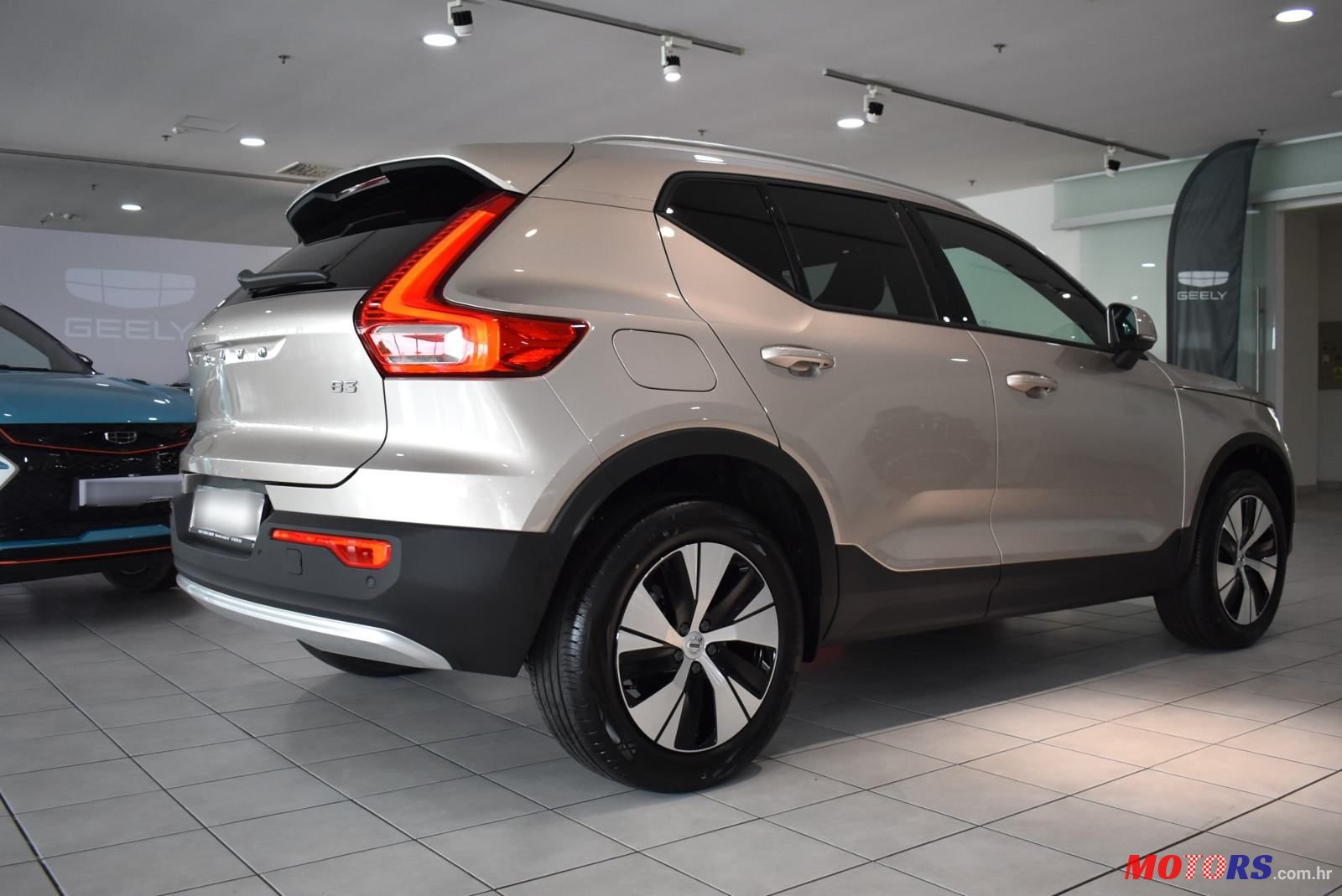 2024' Volvo XC40 photo #6