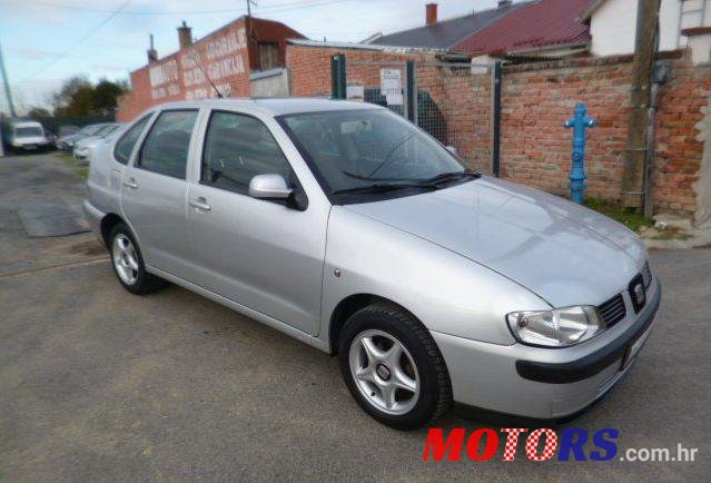 2001' SEAT Cordoba 1,4 photo #2