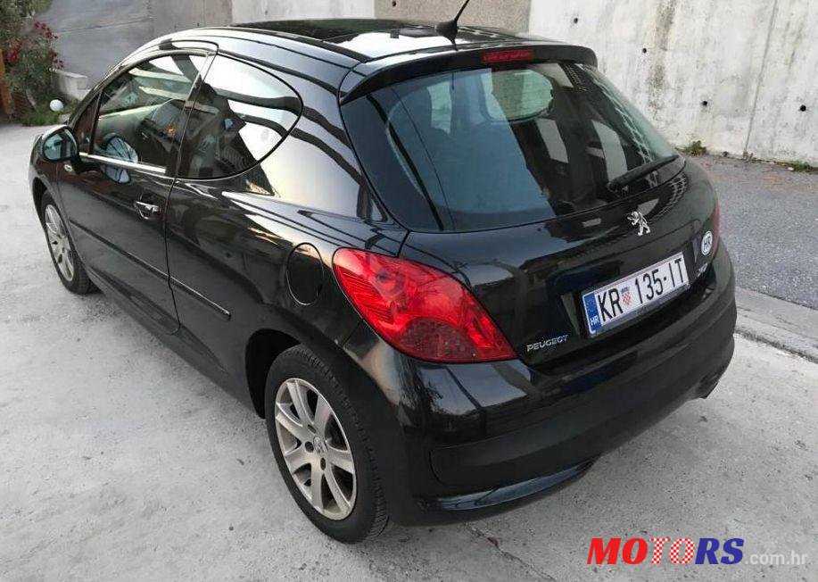 2006' Peugeot 207 1,6 16V photo #1