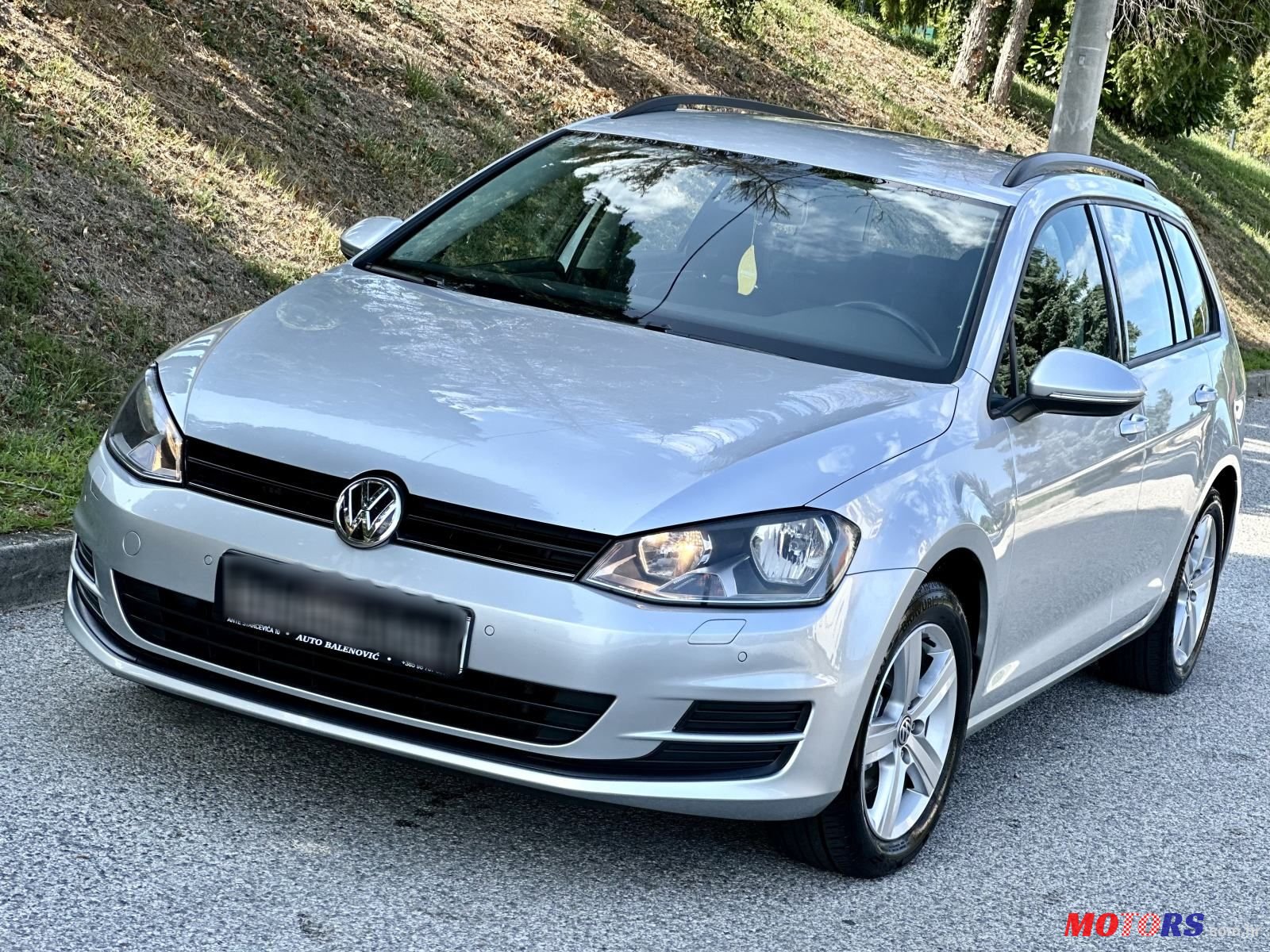 2015' Volkswagen Golf VII Variant photo #2