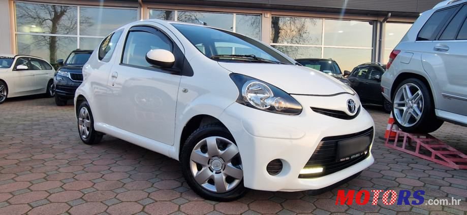 2013' Toyota Aygo photo #3