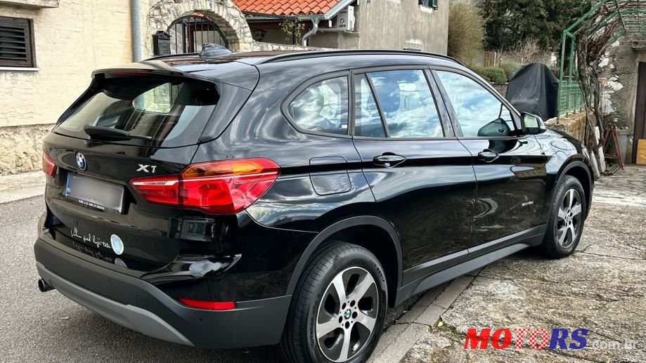 2017' BMW X1 Sdrive18D photo #2