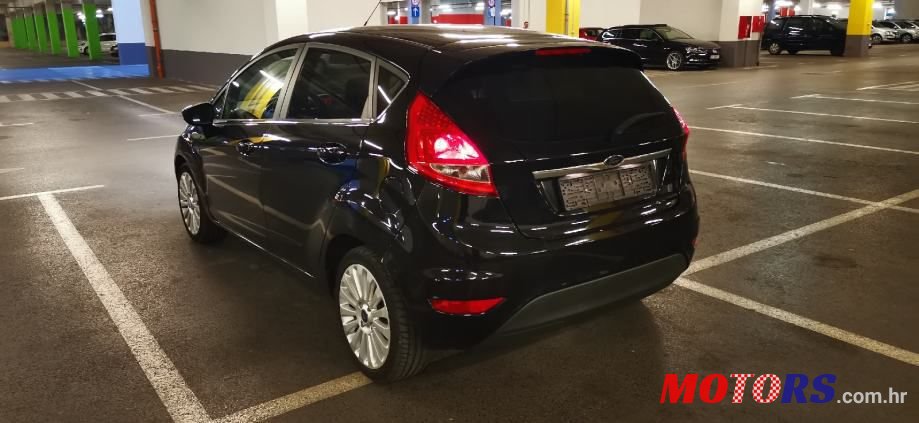 2009' Ford Fiesta photo #3