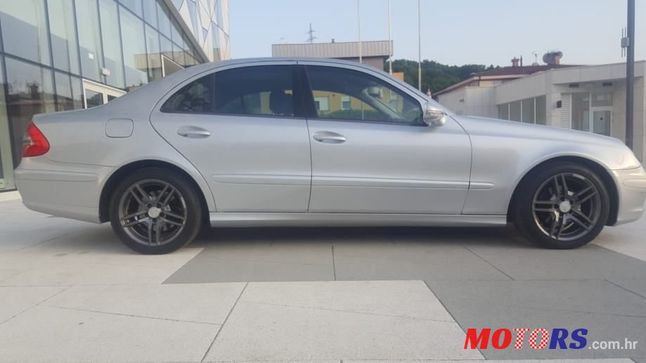 2008' Mercedes-Benz E-Klasa 200 Cdi photo #3