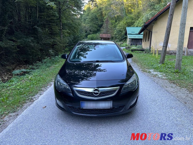 2010' Opel Astra 1,7 Cdti Sport photo #1