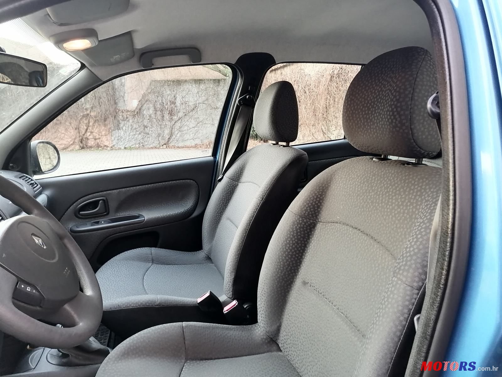 2011' Renault Clio 1,2 16V photo #4