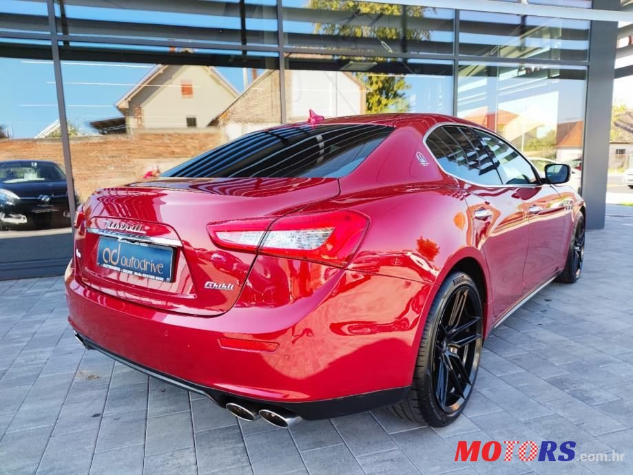 2015' Maserati Ghibli 3,0 D V6 photo #4