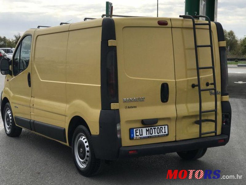 2003' Renault Trafic 1,9 Dci photo #2