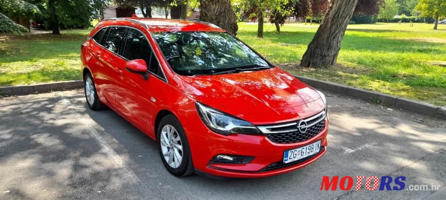 2018' Opel Astra Karavan photo #2