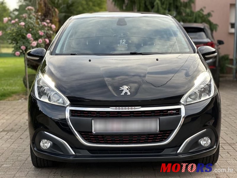 2016' Peugeot 208 1,2 S&S photo #2