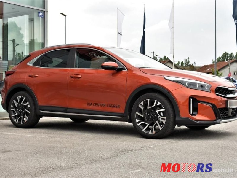 2023' Kia XCeed photo #4