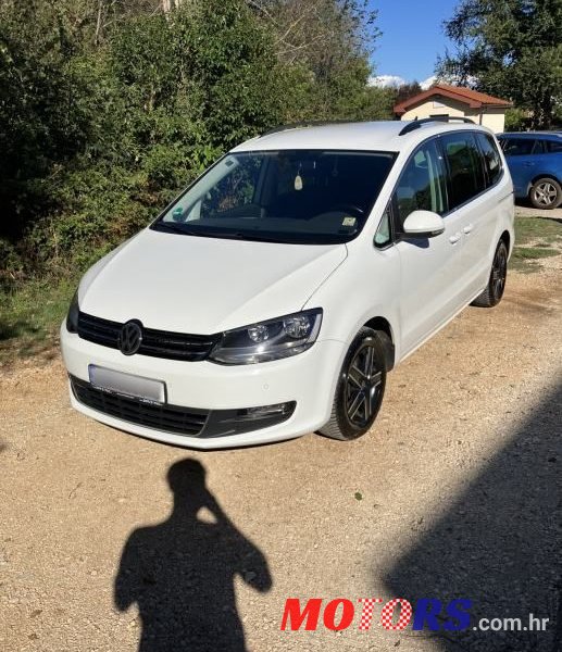 2016' Volkswagen Sharan 2,0 Tdi Bmt photo #3