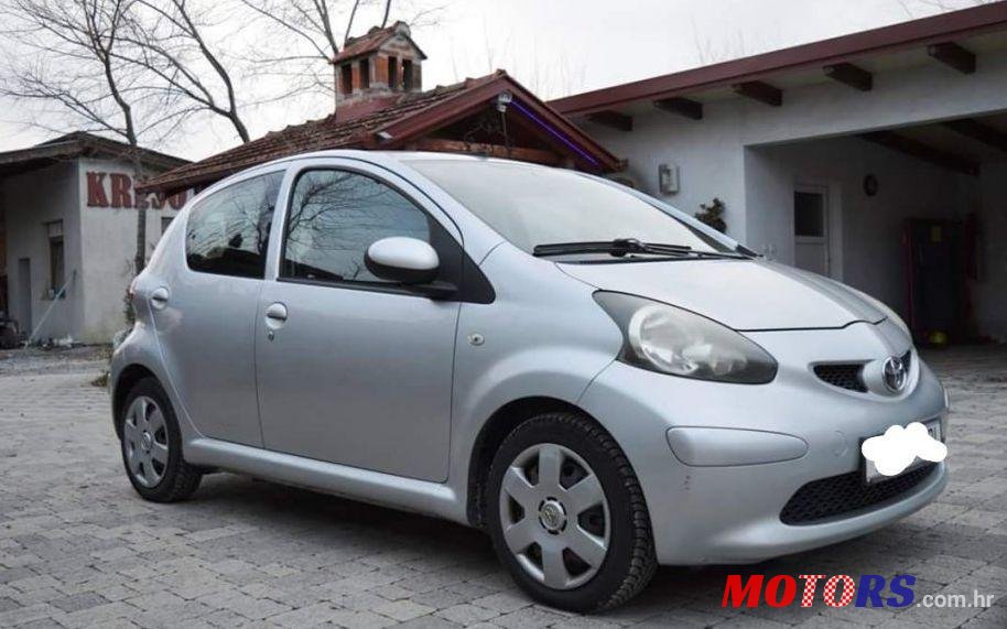 2007' Toyota Aygo 1,4 D-4D photo #2