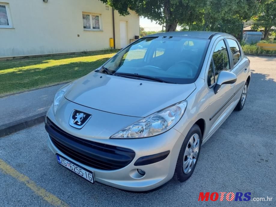 2007' Peugeot 207 1,4 Hdi photo #3
