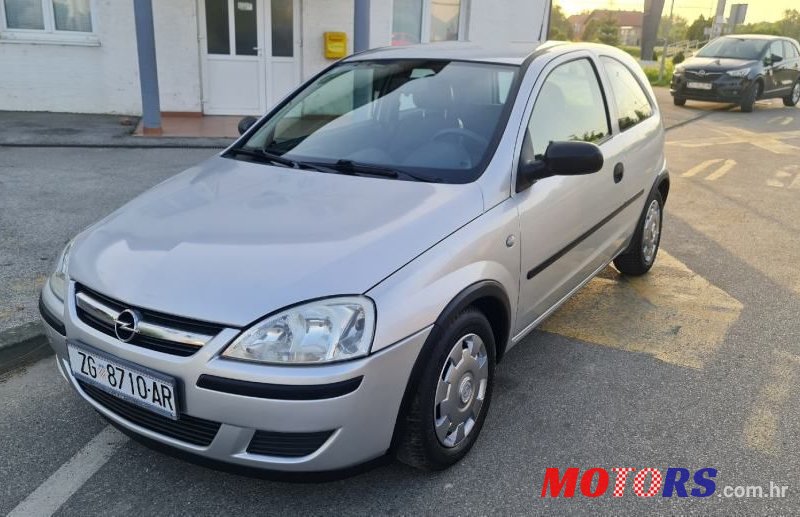 2004' Opel Corsa photo #1