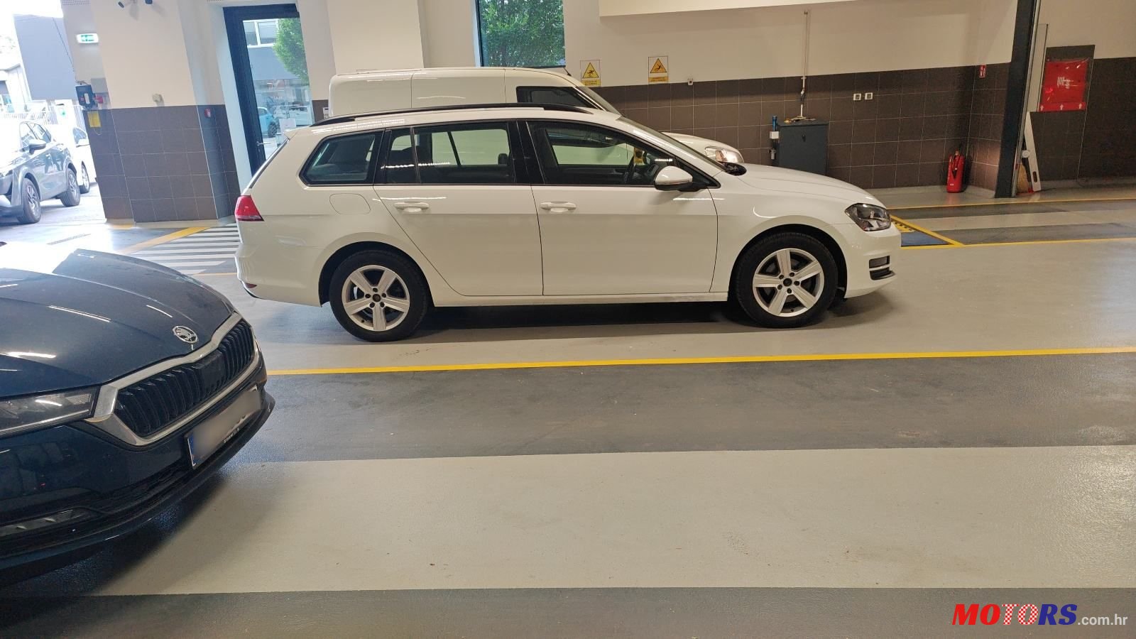 2015' Volkswagen Golf VII Variant photo #2