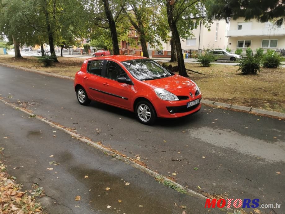 2008' Renault Clio 1,6 16V photo #2