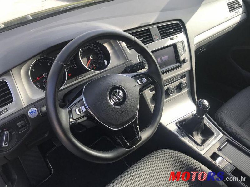 2015' Volkswagen Golf VII photo #3
