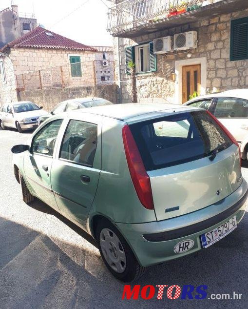 2000' Fiat Punto 1,2 16V photo #2