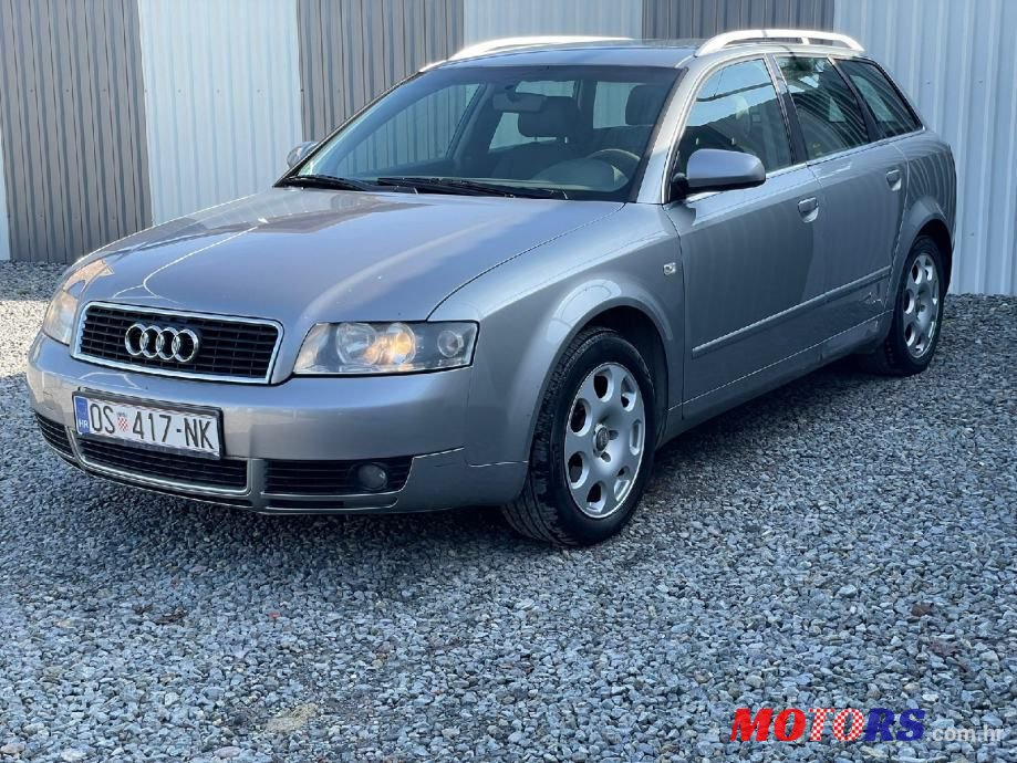 2002' Audi A4 Avant photo #1