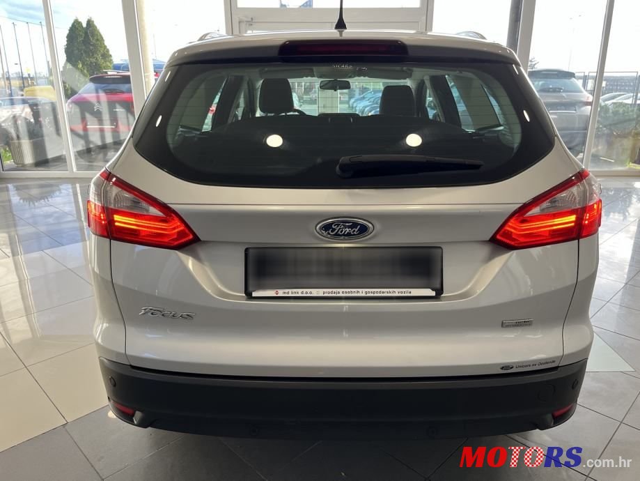 2013' Ford Focus Karavan photo #6