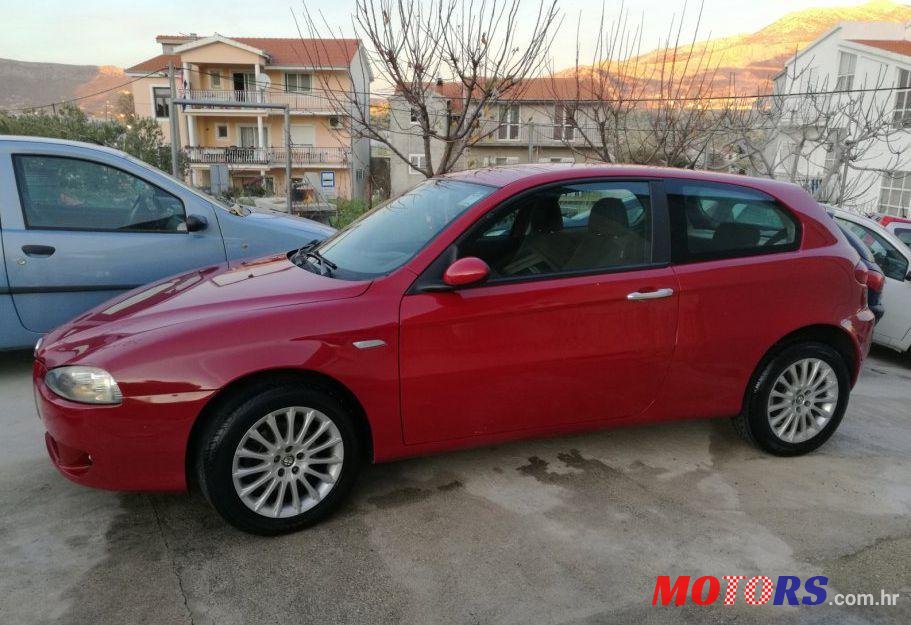 2007' Alfa Romeo 147 1,9 Jtd 120 photo #2