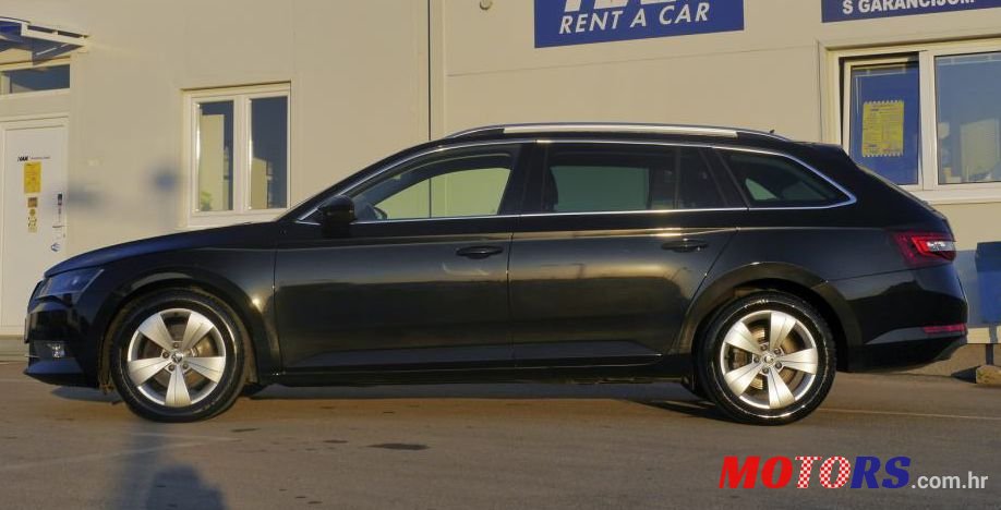 2018' Skoda Superb Combi 2,0 Tdi Dsg photo #1