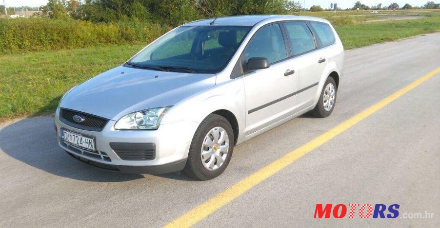 2006' Ford Focus Karavan photo #1