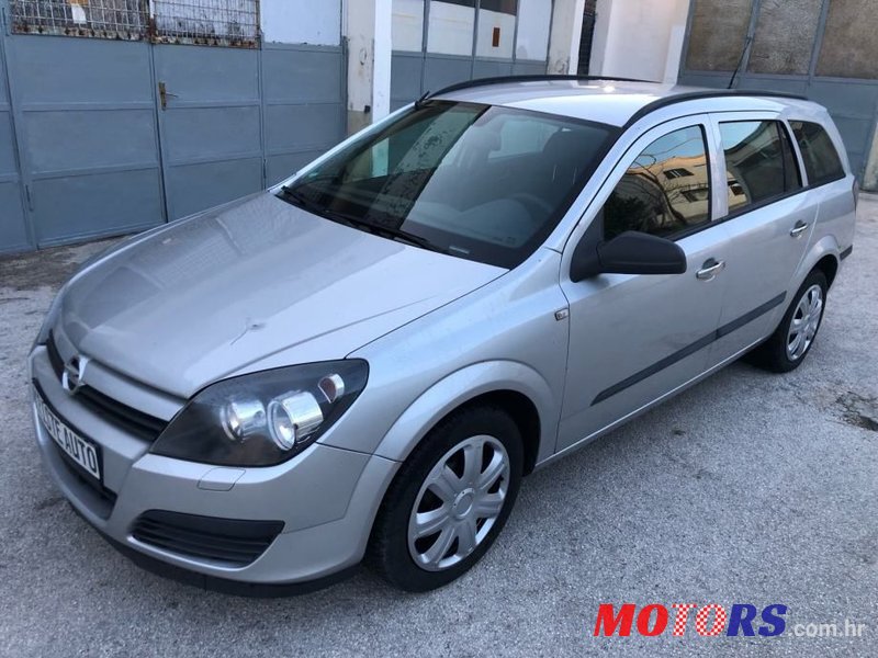 2005' Opel Astra 1,7 Cdti photo #1