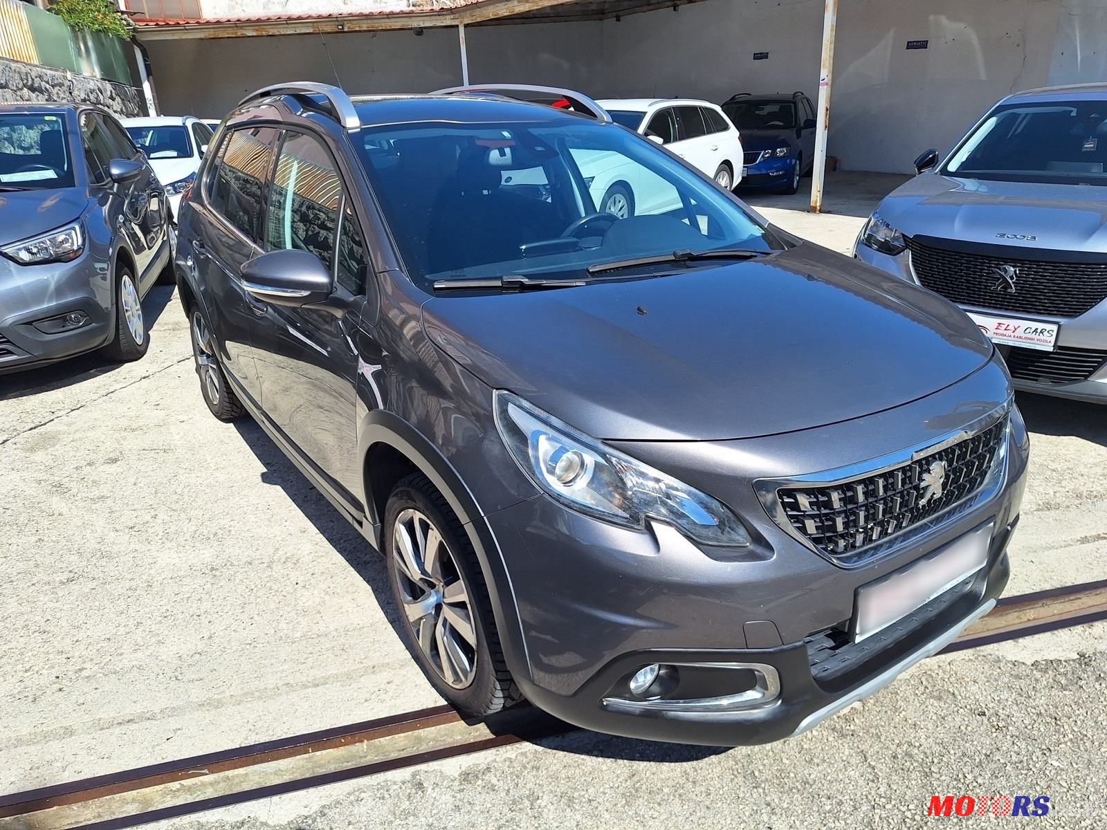2017' Peugeot 2008 1,6 Bluehdi photo #2