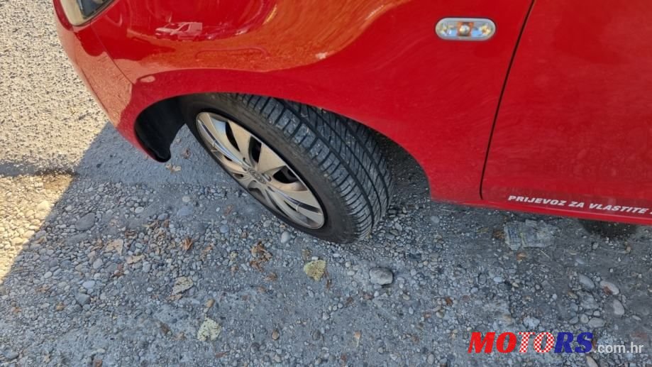 2012' Volkswagen Up! 1,0 Up! photo #5