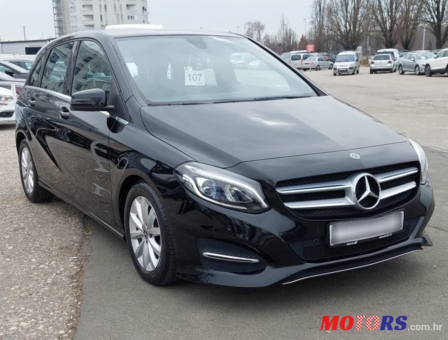 2018' Mercedes-Benz B-Klasa B 180 D Style photo #5