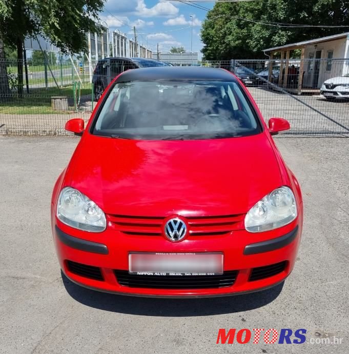 2005' Volkswagen Golf 5 1,4 photo #2