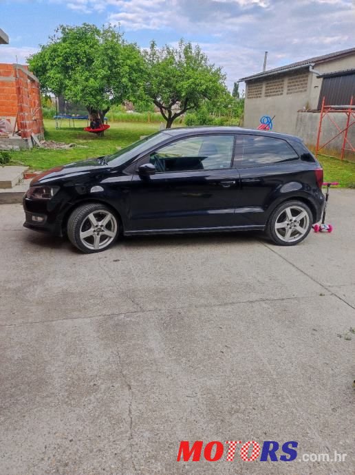2010' Volkswagen Polo 1,6 Tdi photo #2
