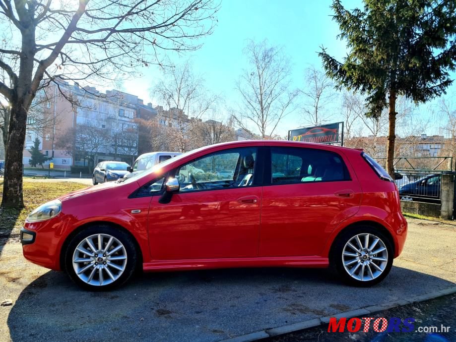 2010' Fiat Punto Evo photo #6