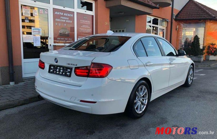 2015' BMW Serija 3 320D photo #2