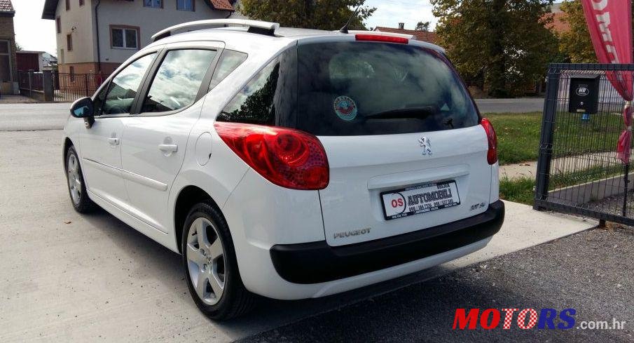 2011' Peugeot 207 Sw 1,6 Hdi photo #2