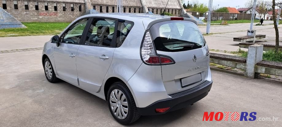 2013' Renault Scenic 1,5 Dci photo #4