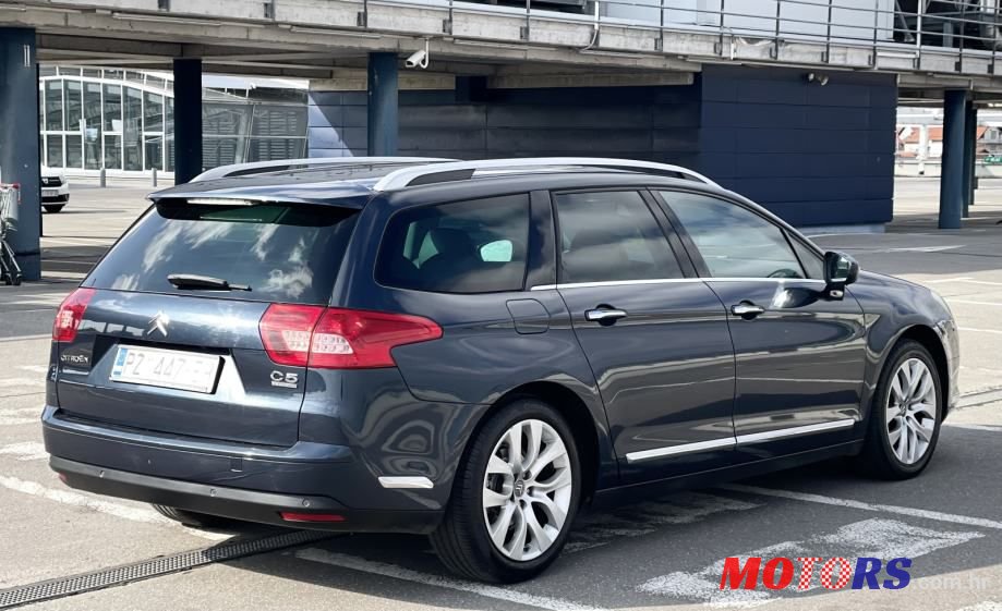 2009' Citroen C5 Break photo #6