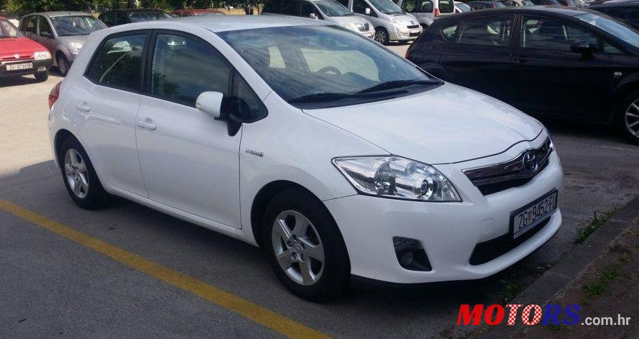 2011' Toyota Auris 1,8 Hsd photo #1