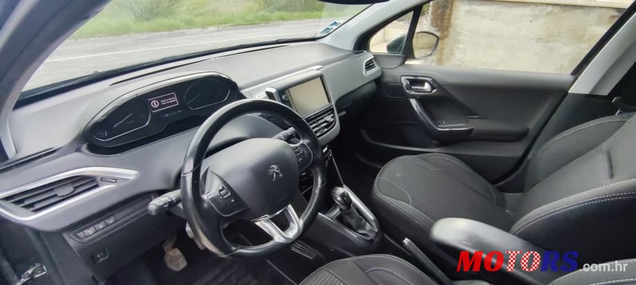 2015' Peugeot 208 1,6 Bluehdi photo #6