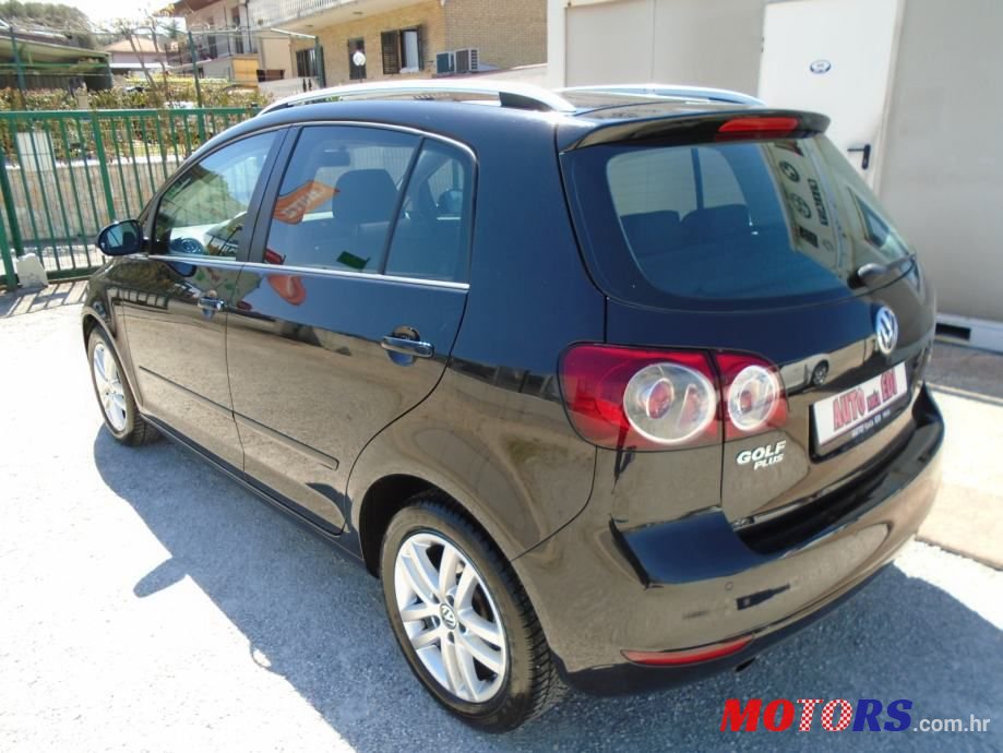 2012' Volkswagen Golf 1,6 Tdi photo #3