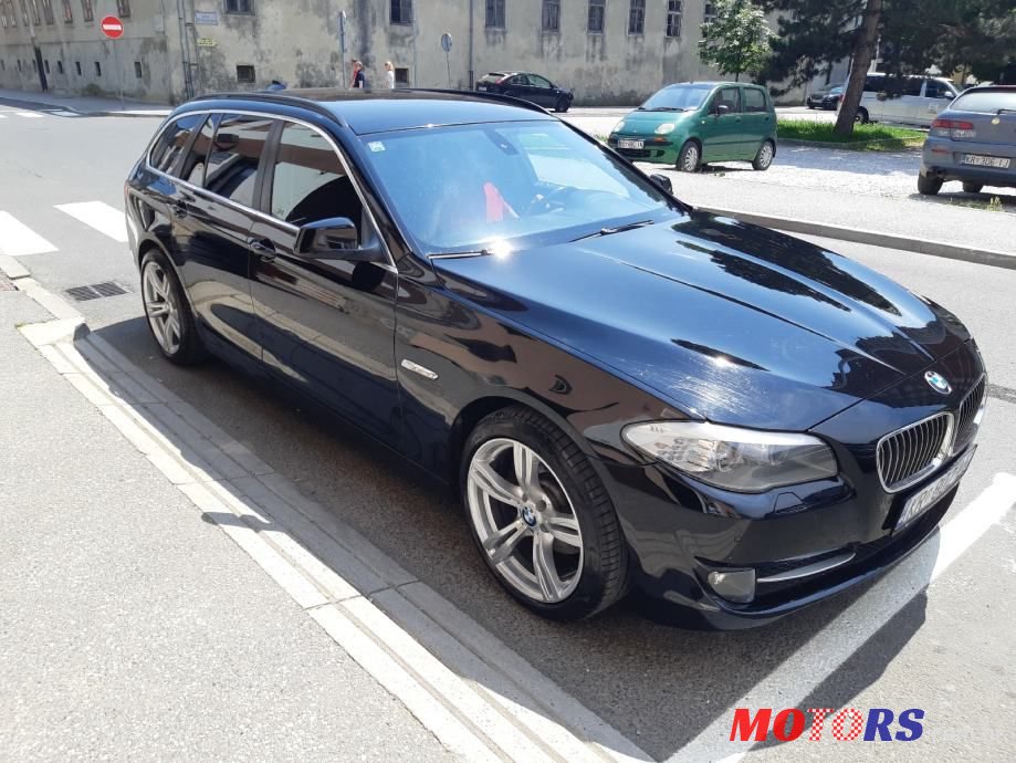 2012' BMW Serija 5 520D photo #3
